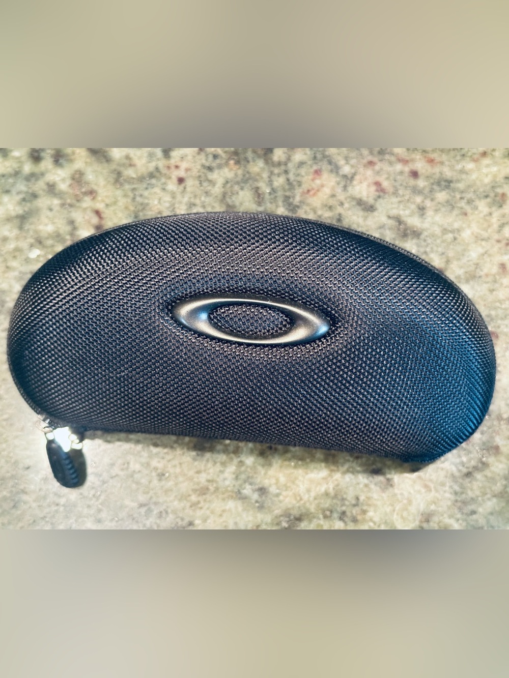 Oakley Black Textured Soft Zip-Up Sunglass Case
